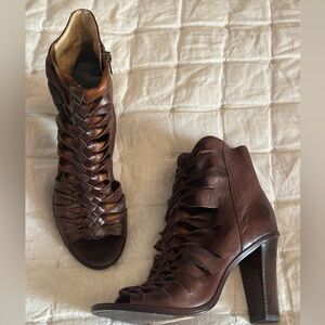 Frye Sophia Leather Heeled Peep Toe Booties